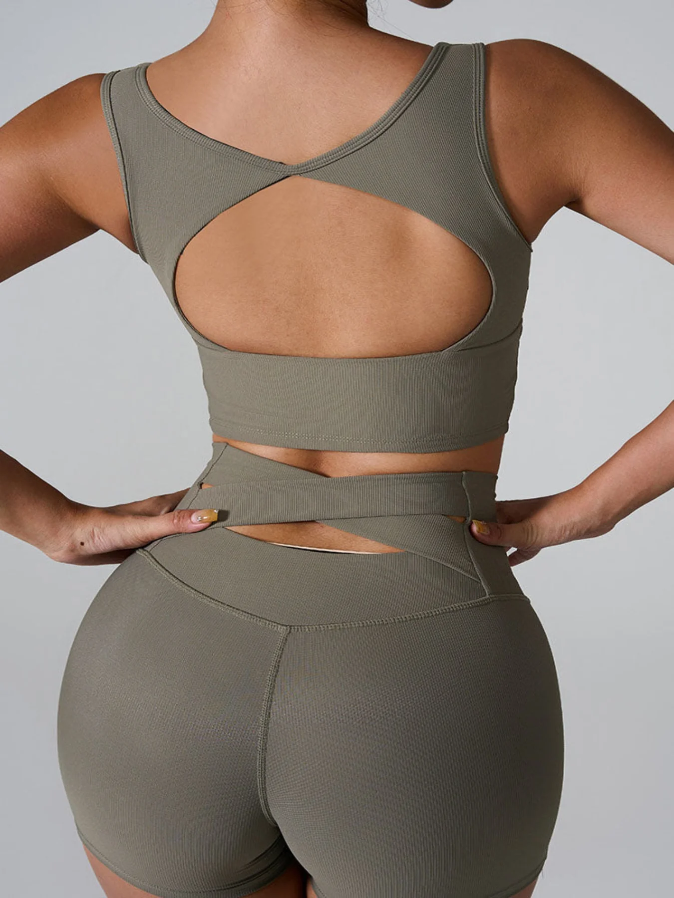 Sleeveless Square Neck Athletic Crop Tank Top - Artadvier