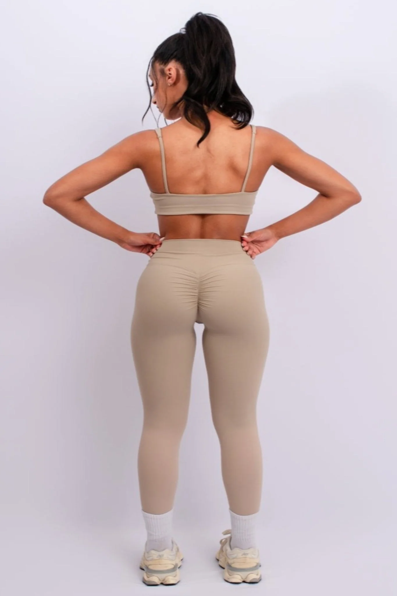 Classic Fit Sports Bra with Wide Straps - Artadvier