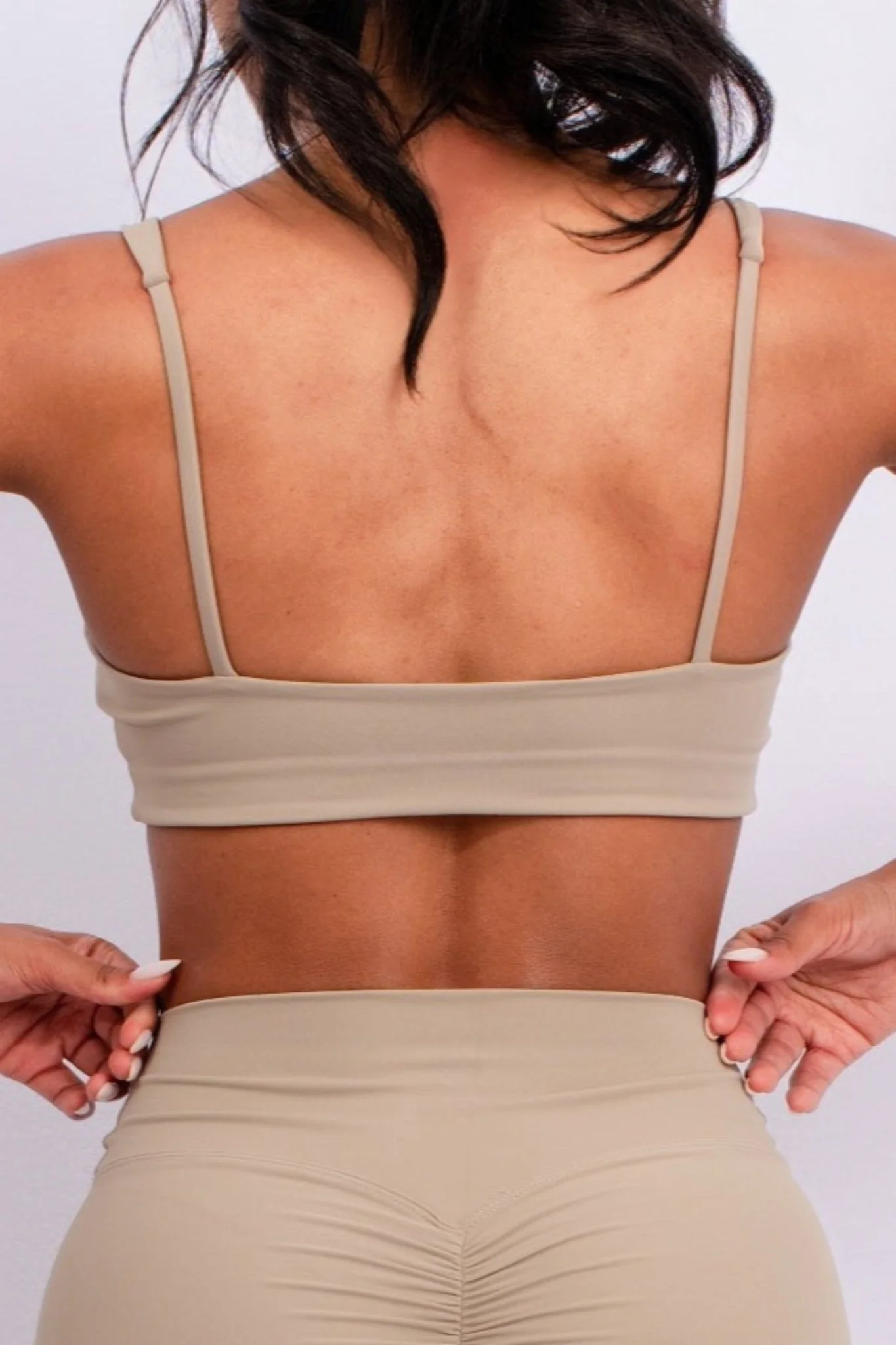 Classic Fit Sports Bra with Wide Straps - Artadvier