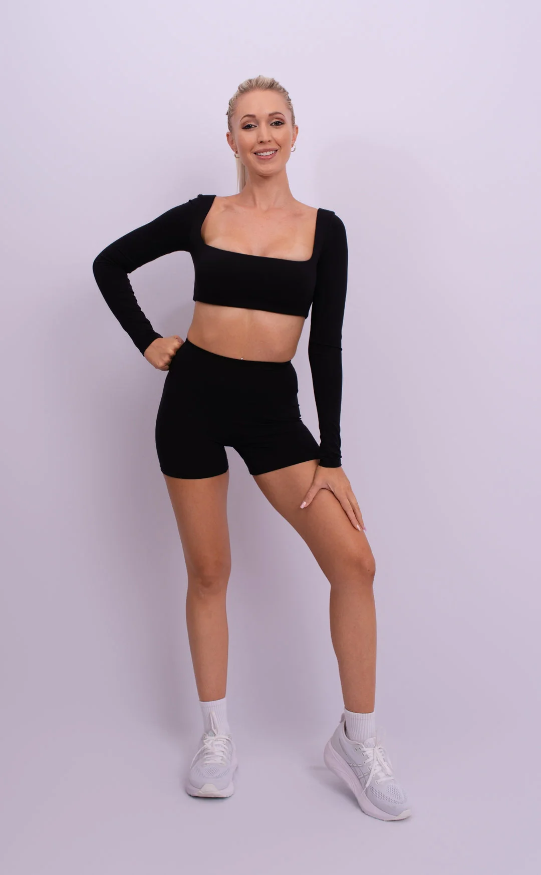 Square Neck Long Sleeve Crop Top - Artadvier