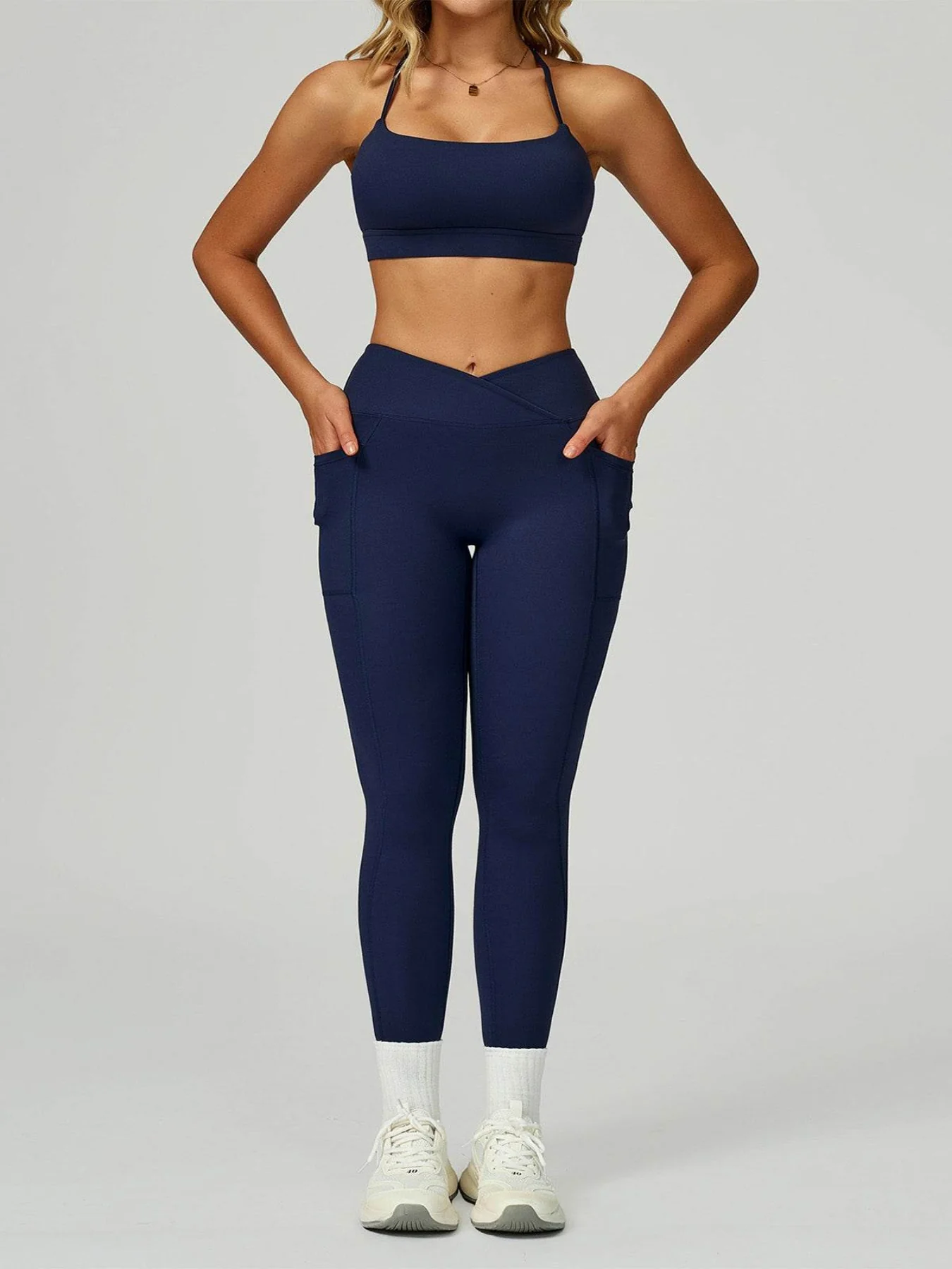 Activewear Set with Cross Back Bra and Legging - Artadvier
